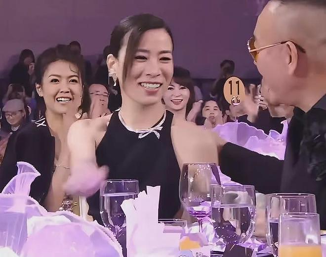TVB万千星辉奖项出炉！佘诗曼四封视后成赢家，黄宗泽爆冷拿视帝（组图） - 14