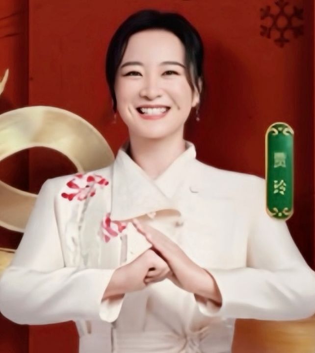 贾玲最新近照就胖了一点，网友就不满意了（组图） - 3