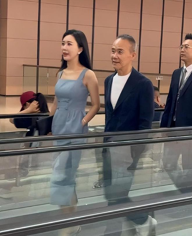 原来她是王石大女儿，比后妈年龄还大，45岁单身不结婚父亲愁白头（组图） - 19