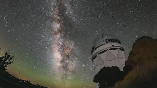 【涨知识】最新研究称宇宙末日可能来自暗能量产生的“大挤压”(组图) - 1
