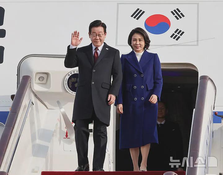 李在明夫妇在北京出席招待会！第一夫人穿传统韩服亮相，又惊艳了（组图） - 13