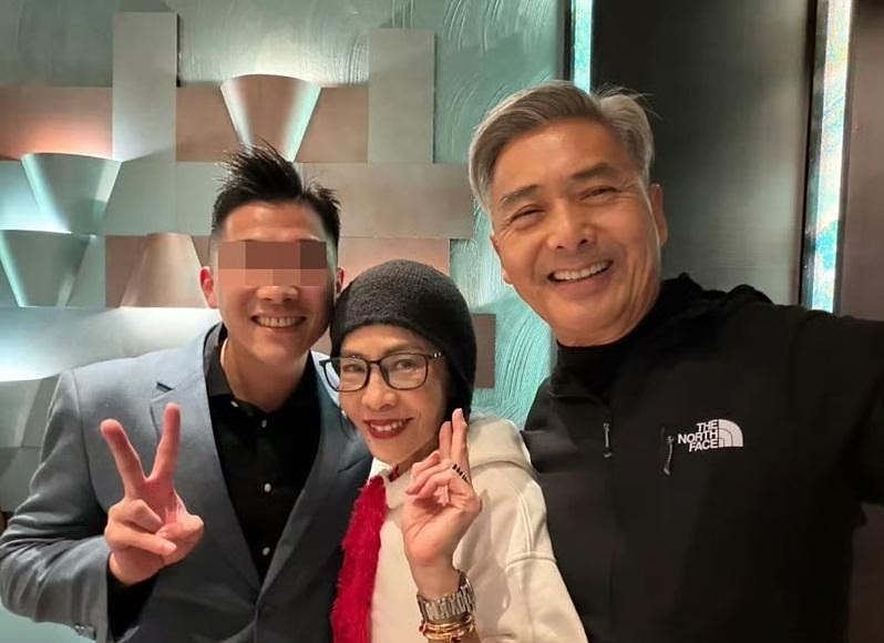 周润发陪吃平价餐，发嫂凹陷脸颊状态不寻常引关注（图） - 1