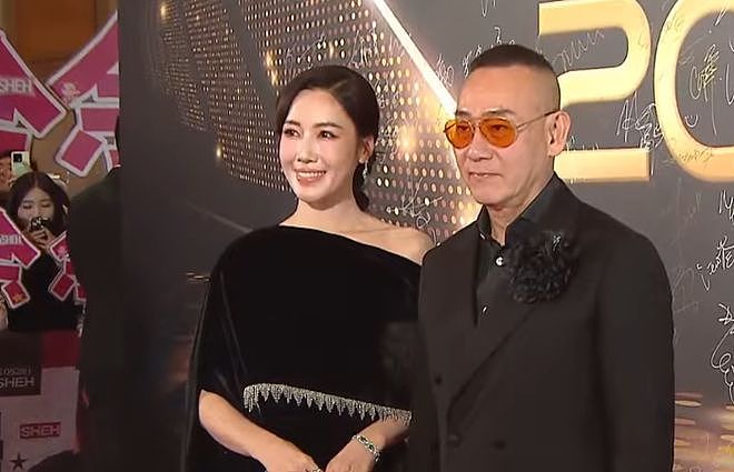 看TVB颁奖礼红毯上的女星,真的捏了一把汗!香港娱乐圈完了(组图) - 14