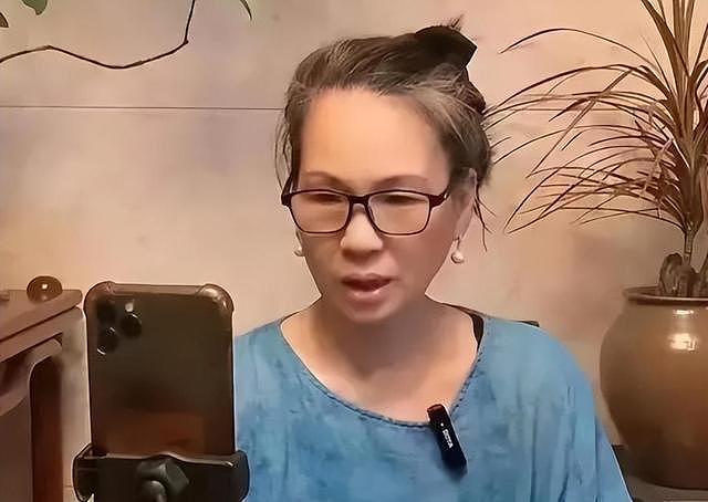 赖昌星妻子曾明娜现状，独居3000平老宅，做饭弄花草活成人生赢家（组图） - 3
