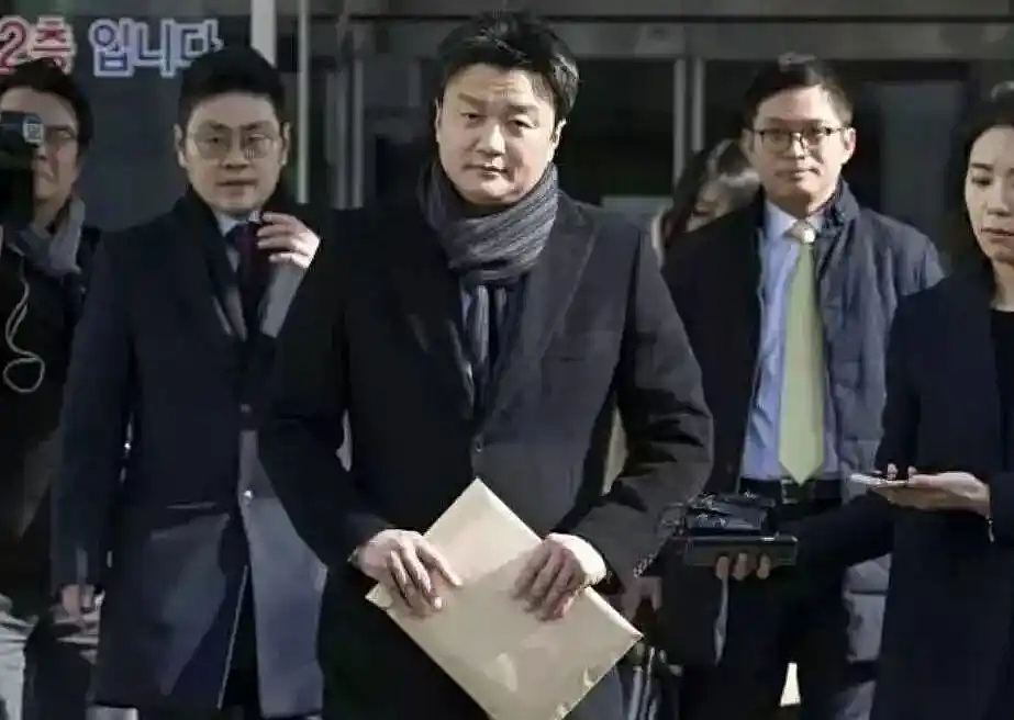 又富又美却为婚姻撕扯半生，她赢了，也残了？（组图） - 14