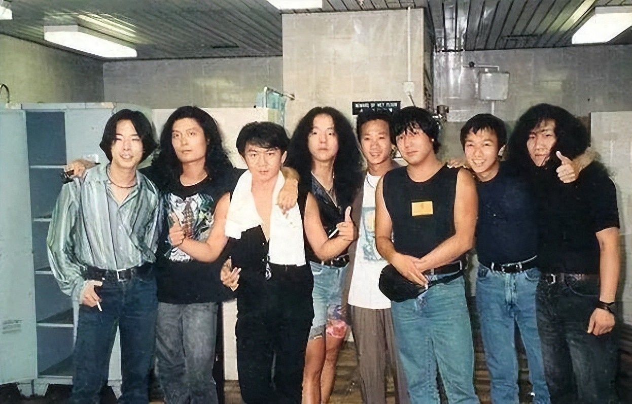 黑豹乐队创始人郭传林去世，享年66岁！曾挖掘窦唯、郑钧，和黄家驹同台演出（组图） - 3