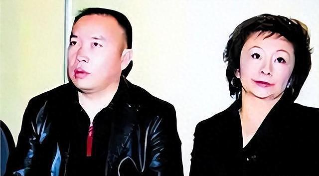 赖昌星妻子曾明娜现状，独居3000平老宅，做饭弄花草活成人生赢家（组图） - 1