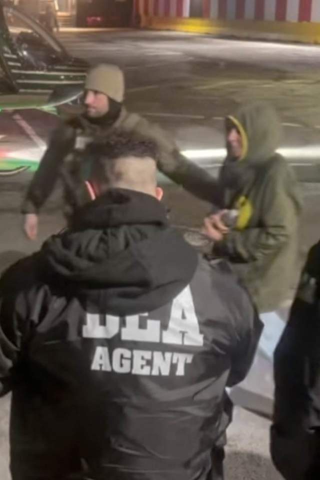 被捕马杜罗人群前比耶,强权妻子面色凝重反差大,同居20年才结婚(组图) - 3