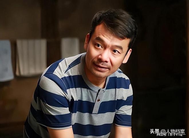 父亲是著名导演，他却“窝囊”35年没人理！直到遇66岁迟蓬才大火（组图） - 5