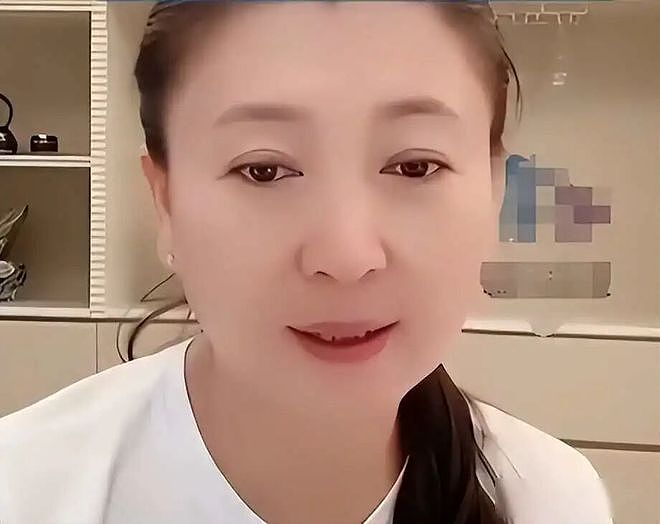 闫学晶奢侈风波升级!官媒出手锐评,韩红因一特殊举动口碑暴增(组图) - 4