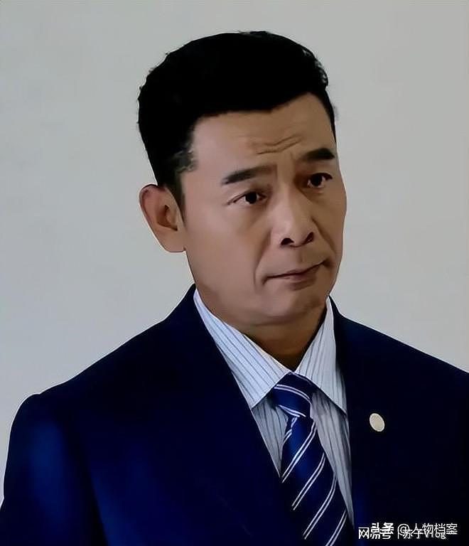 父亲是著名导演，他却“窝囊”35年没人理！直到遇66岁迟蓬才大火（组图） - 7