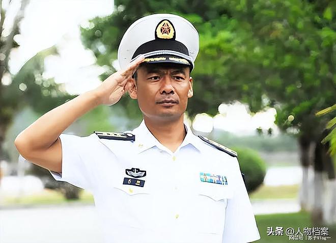 父亲是著名导演，他却“窝囊”35年没人理！直到遇66岁迟蓬才大火（组图） - 9