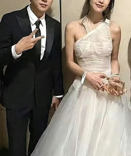 内娱最快“见光死”恋情,被曝劈腿后,女方果断官宣单身(组图) - 5