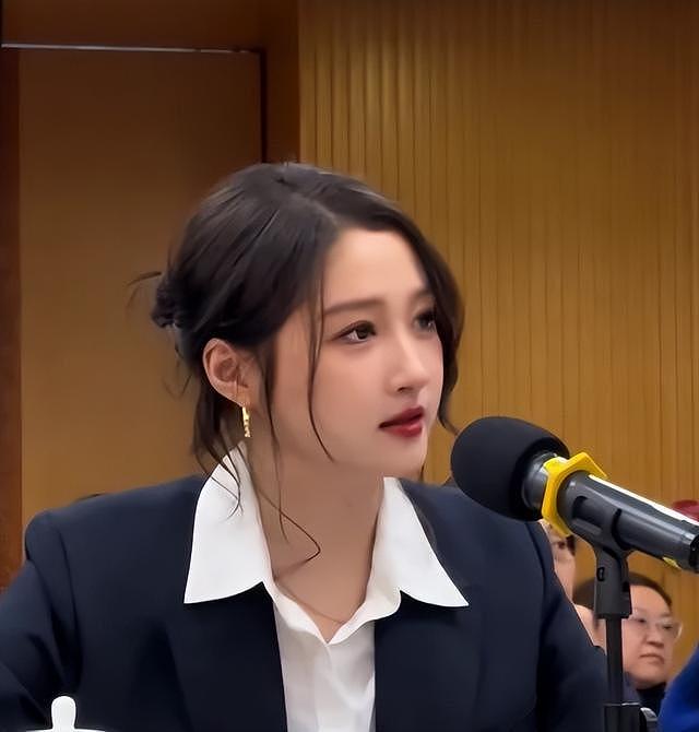 司晓迪鹿晗风波仅3天，央媒点名关晓彤，进一步释放出两个信号（组图） - 8