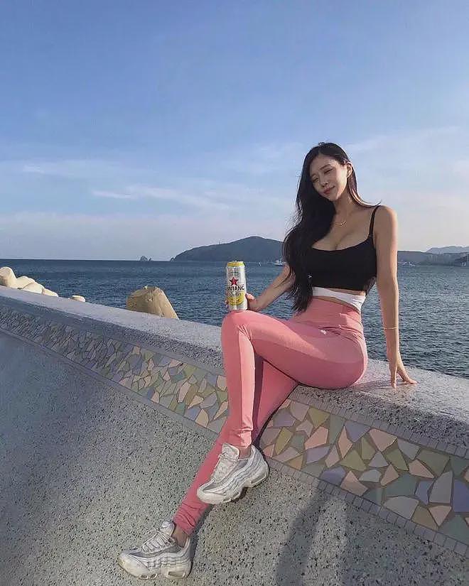 【美女】“美女试睡员”身材太惹火：36E+俏臀，绝杀（组图） - 6