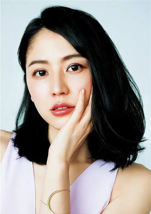 亚洲女神官宣结婚仅3天发求助信！称被狗仔日夜蹲守逼到崩溃…（组图） - 10