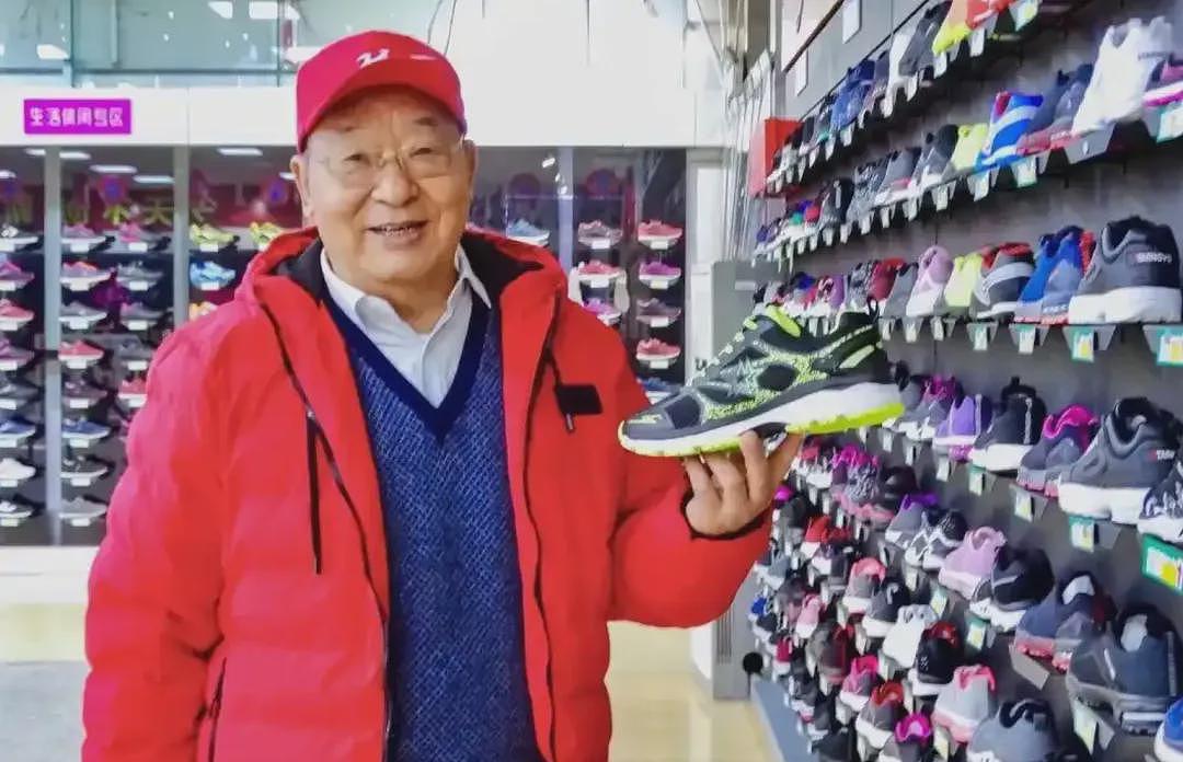 中国著名企业创始人,官宣断绝父子关系!拒绝美国身份的人接班(组图) - 1