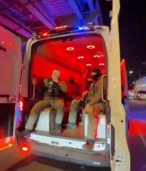 被美军押上纽约法庭!马杜罗首度出庭怒斥“绑架”,死刑指控下拒不认罪(视频/组图) - 2