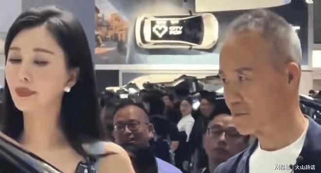 王石与田朴珺视频流出！她没了仰慕和爱意，他的眼睛透出一股寒意（组图） - 2
