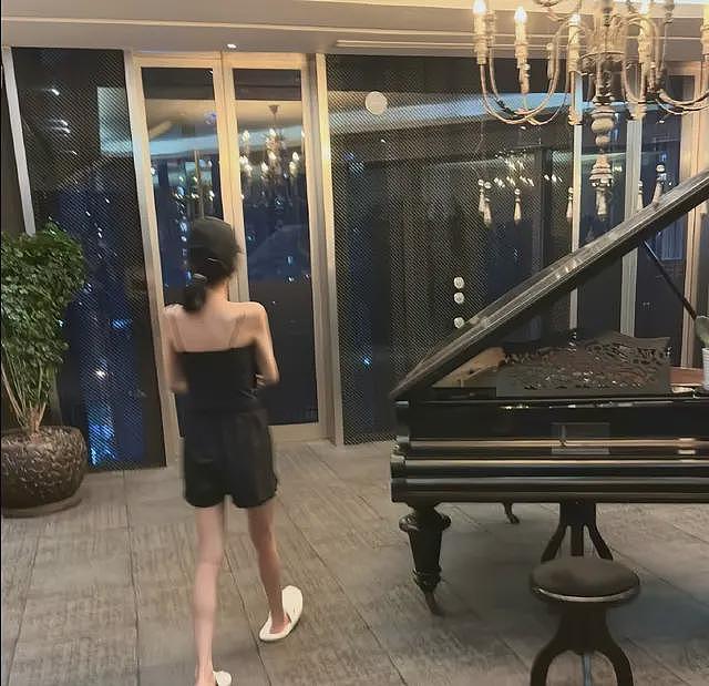 “睡遍顶流”的司晓迪身份被扒,曾就读淄博中学,毕业照很清纯(组图) - 17
