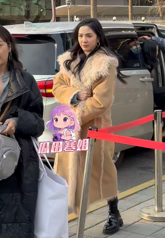 2026央视春晚彩排！看完到场明星，网友哭了：今年的电费又省了（组图） - 4