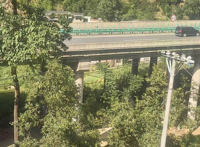 高速公路离家不足30米，村民受噪声困扰十余年，一审获赔3万元（组图） - 1