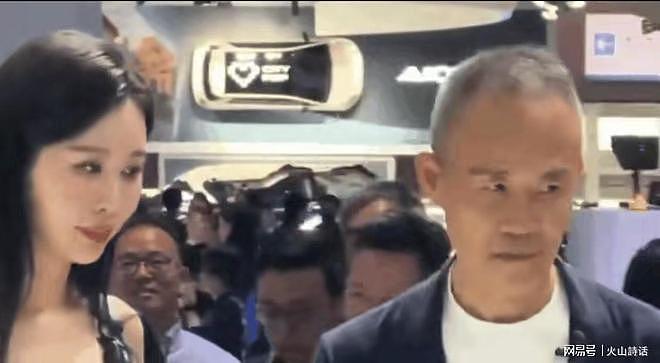 王石与田朴珺视频流出！她没了仰慕和爱意，他的眼睛透出一股寒意（组图） - 4