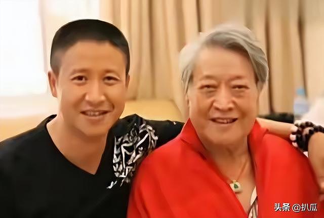 国家一级演员张国强：因穷被前妻抛弃，后娶郭京飞旧爱，今很幸福（组图） - 1