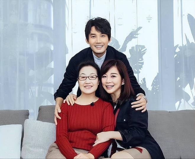 万万没想到,丁克了大半辈子的张铎,如今在46岁活成了人生赢家(组图) - 12