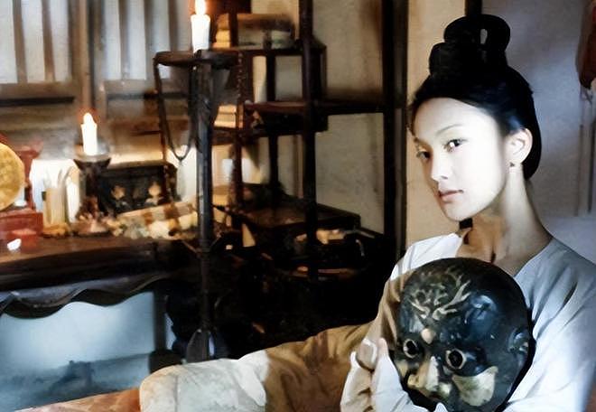 周迅，陈红对他一见倾心，一生未婚未育，如今65岁在乡下养猫种花（组图） - 6
