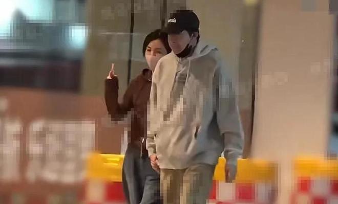 俞灏明成妻管严!和王晓晨牵手看电影花钱讨好,一路不敢吭声(组图) - 8