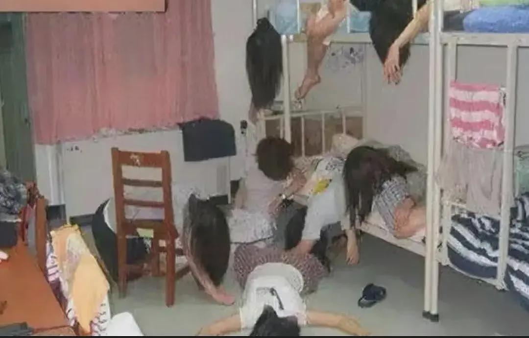 天津“七仙女”血案:女生害怕殉情太孤单!农药毒死室友7人做伴(组图) - 6