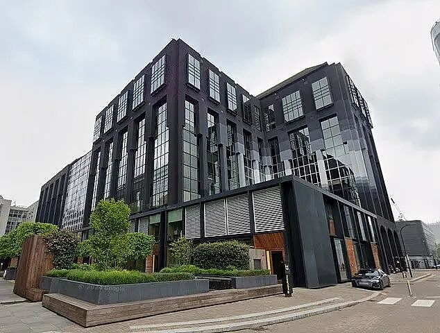极品碰瓷男成老板噩梦，16任雇主被他起诉54次！他全败了，钱却没少捞...（组图） - 3