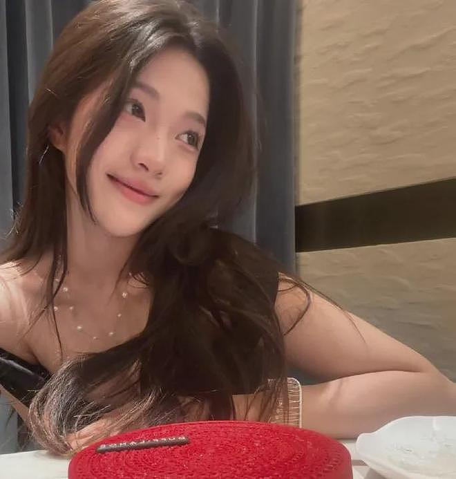 刘一诺点名檀健次！自曝恋爱时她已成年，曝檀健次现任也是小明星（组图） - 19
