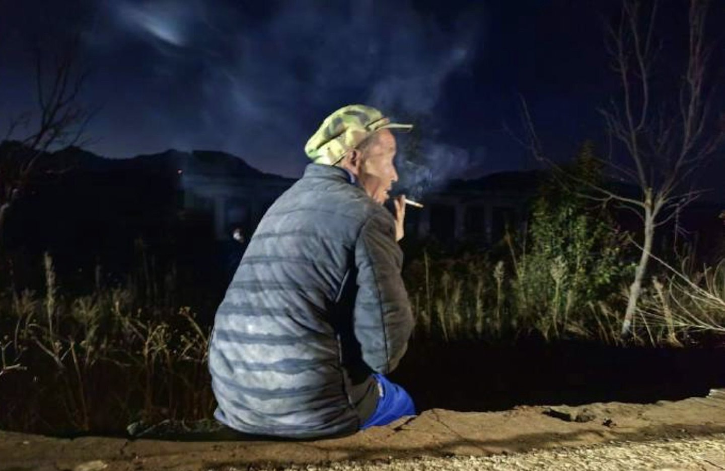 村委会欠钱迫智力残疾村民当支书背债,11人被追责(组图) - 2