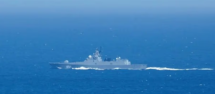 换国旗、获俄护航仍未脱身，美军在北大西洋强行登船，扣押油轮（组图） - 4