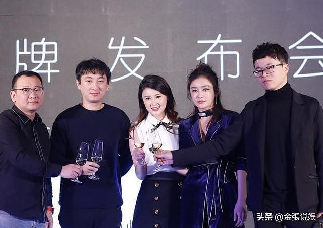 王思聪秦岚被曝合伙创业不到1天，丑闻被扒，恶心的事发生了（组图） - 1