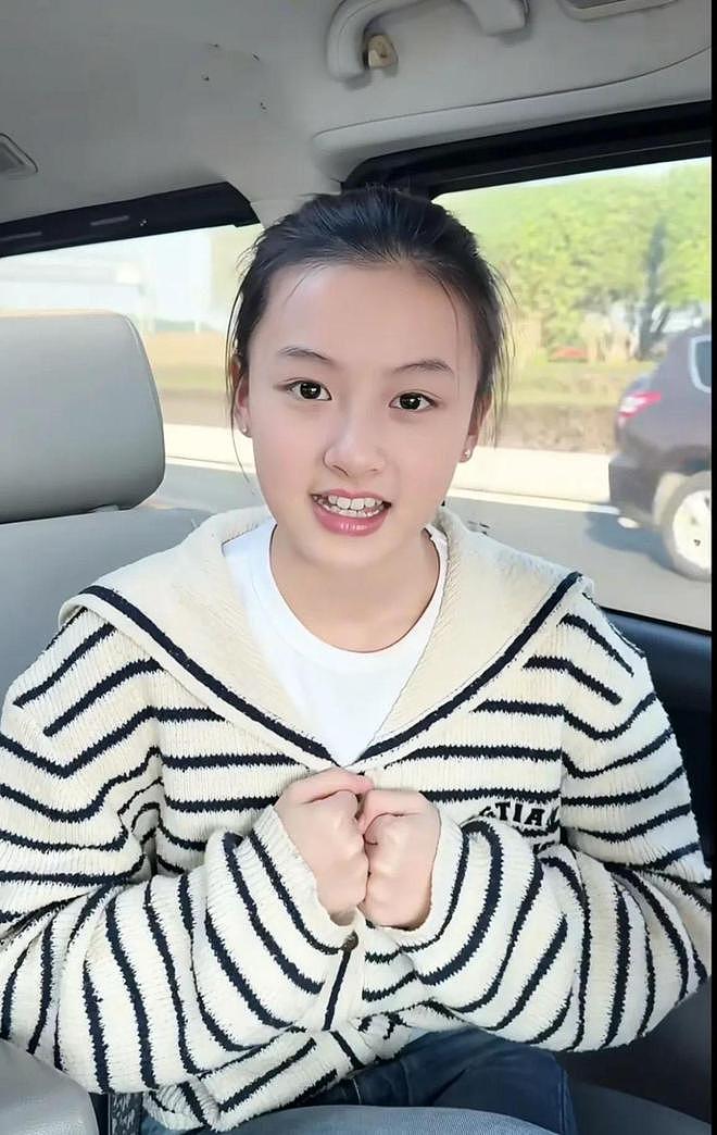 半年从网红到进组拍戏!15岁七七火箭式出道,于正后悔也晚了(组图) - 3