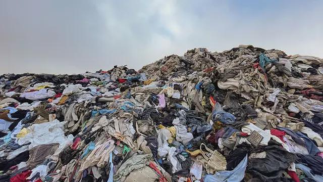康普茶皮革、3D列印、海藻布料…这些新材料会代表未来服装时尚吗（组图） - 2