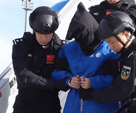 太子集团陈志被押解回中国!东南亚千亿诈骗帝国覆灭:豪车艳女贿赂高官、日赚2.1亿(视频/组图) - 1