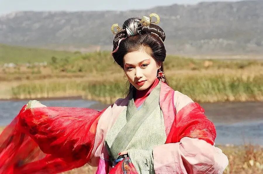 她是TVB御用“狐狸精”，被男友家暴退圈，未婚当妈20年：为了他，我终身不结婚…（组图） - 10