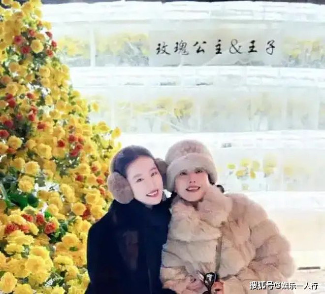 刘亦菲带65岁妈妈回哈尔滨,两人同框像姐妹(组图) - 8