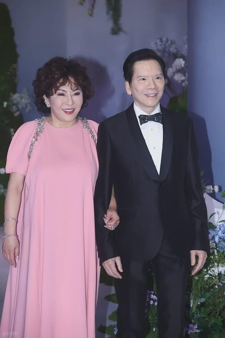 向太首揭前男友身份：是台湾首富之子，送10多套房子求婚，却败给向华强（组图） - 12