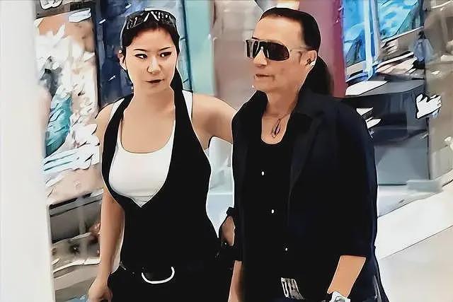 豁出去了！自曝私密事的Coco，没给89岁的谢贤留一点体面（组图） - 10