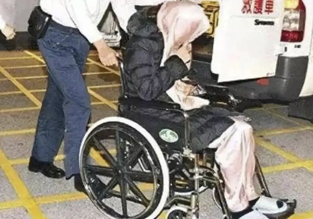 她是TVB御用“狐狸精”，被男友家暴退圈，未婚当妈20年：为了他，我终身不结婚…（组图） - 16