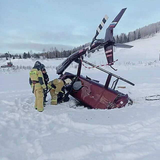 滑雪场突发惨剧！飞机撞上缆车钢索坠毁，2名高管当场身亡！机身扭曲成废铁（视频/组图） - 5