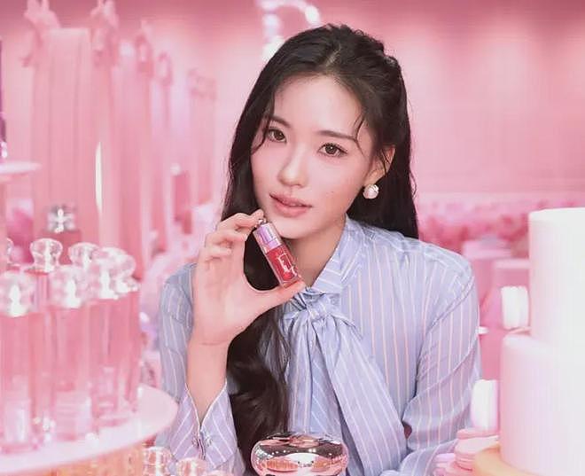 小S二女儿遭群嘲,自宣迪奥合作没被品牌认领,才18岁翻车好几次(组图) - 8