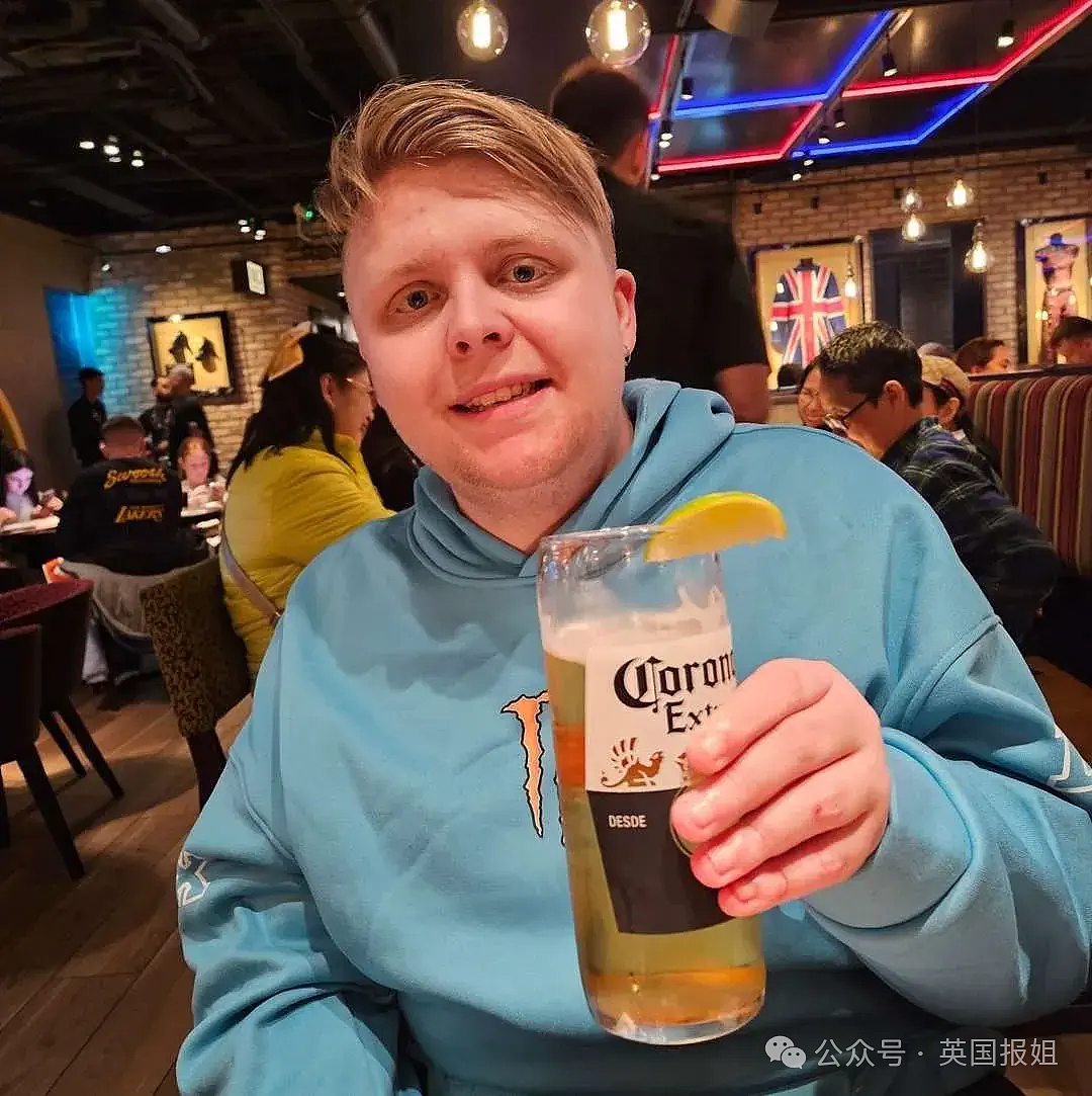 英24岁男子死于罕见痴呆症!大脑1年内衰老成70岁+(组图) - 6
