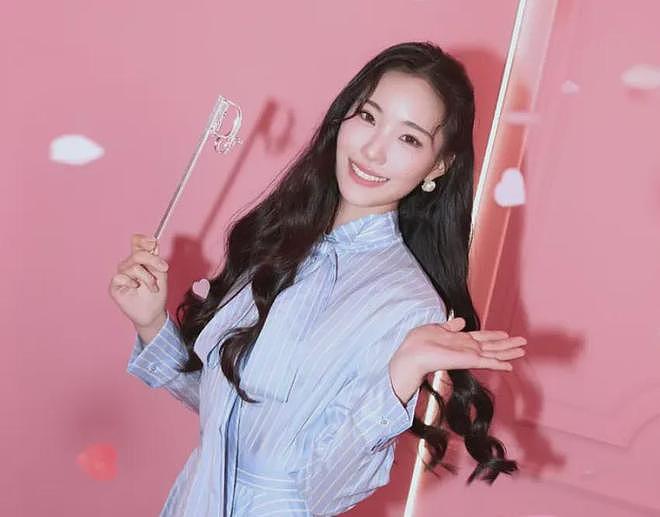 小S二女儿遭群嘲,自宣迪奥合作没被品牌认领,才18岁翻车好几次(组图) - 1