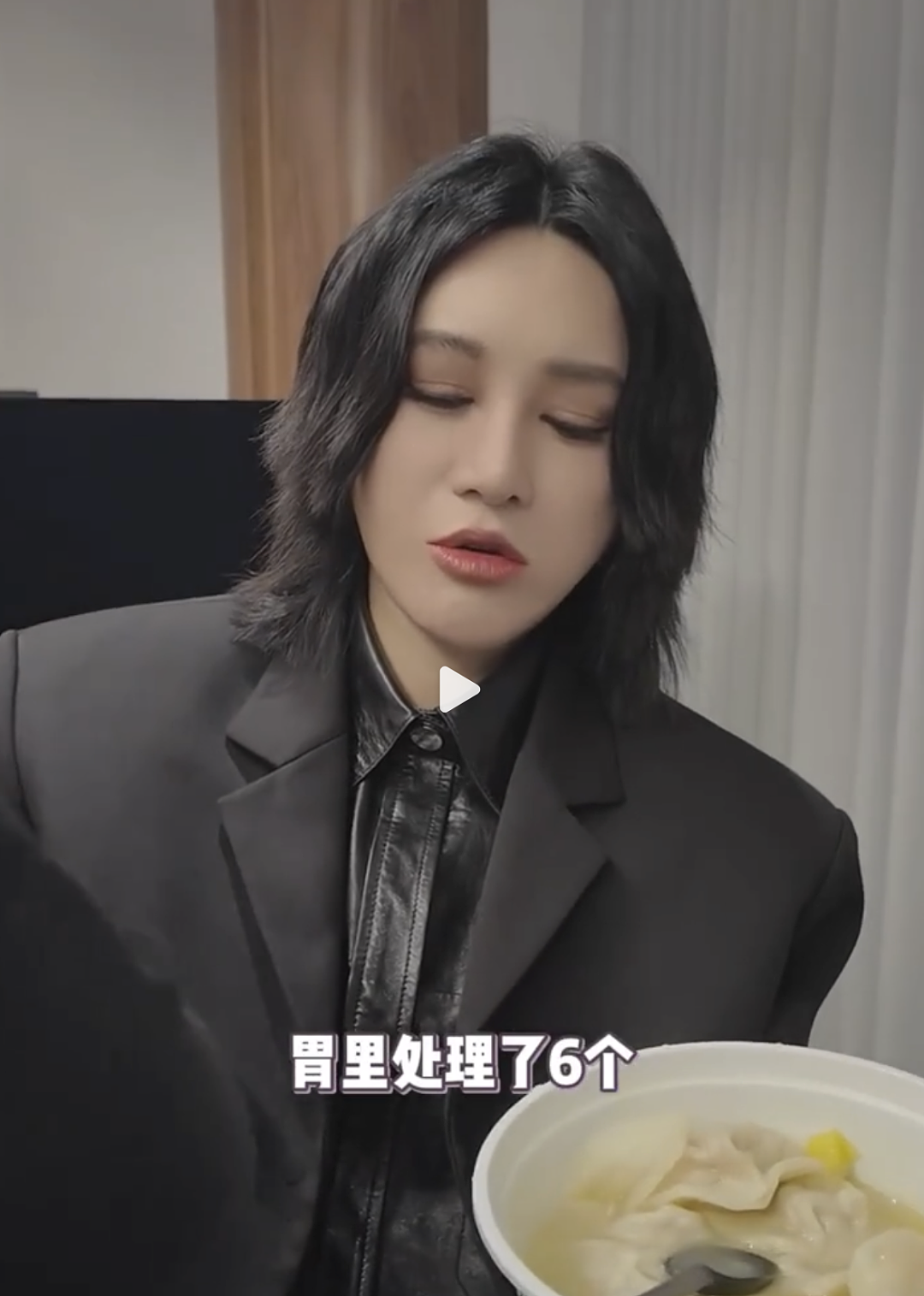 知名女歌手做胃肠镜,自曝割了9个息肉!“被催体检才发现”(组图) - 10